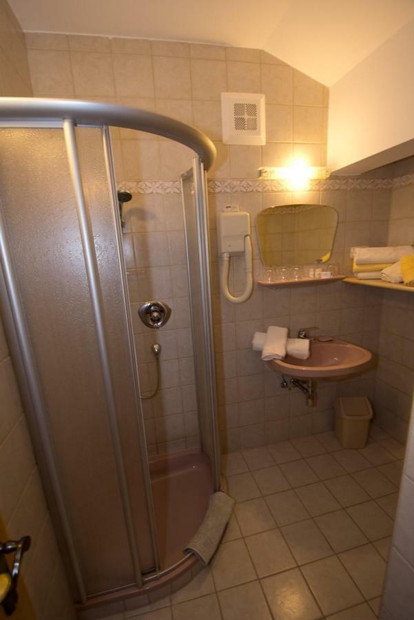 Hotel-Pension Birkenhof Kotschach-Mauthen Extérieur photo